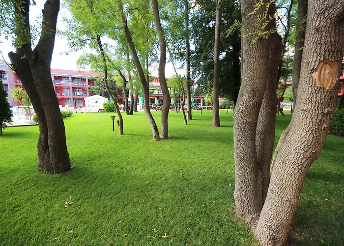 Menada Zornitsa Апартаменты *