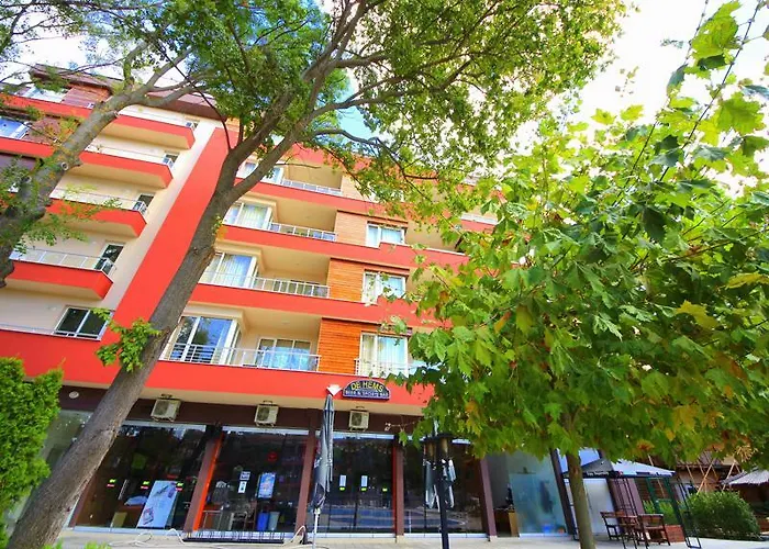 Menada Zornitsa Апартаменты *