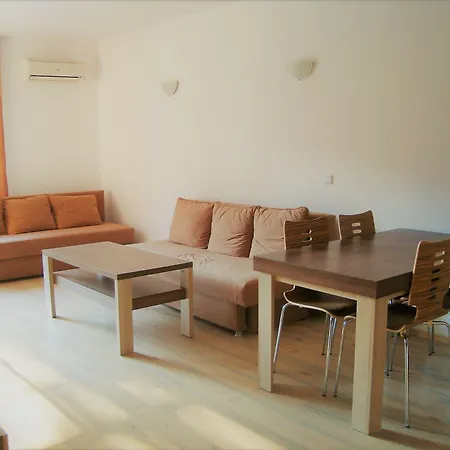 Апартаменты Menada Zornitsa