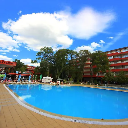 Апартамент Menada Zornitsa